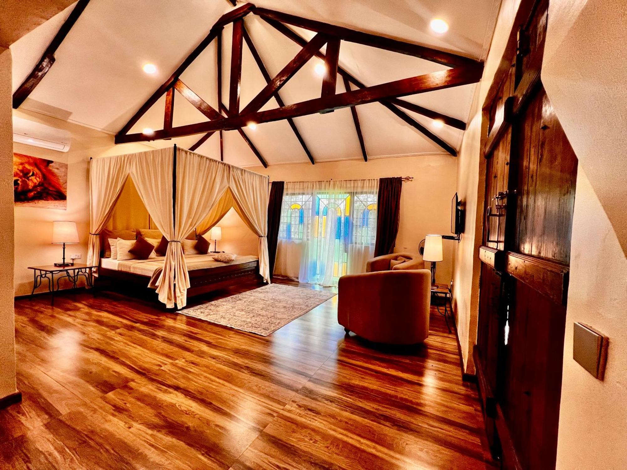 Pink Flamingo Boutique Hotel Moshi Ngoại thất bức ảnh