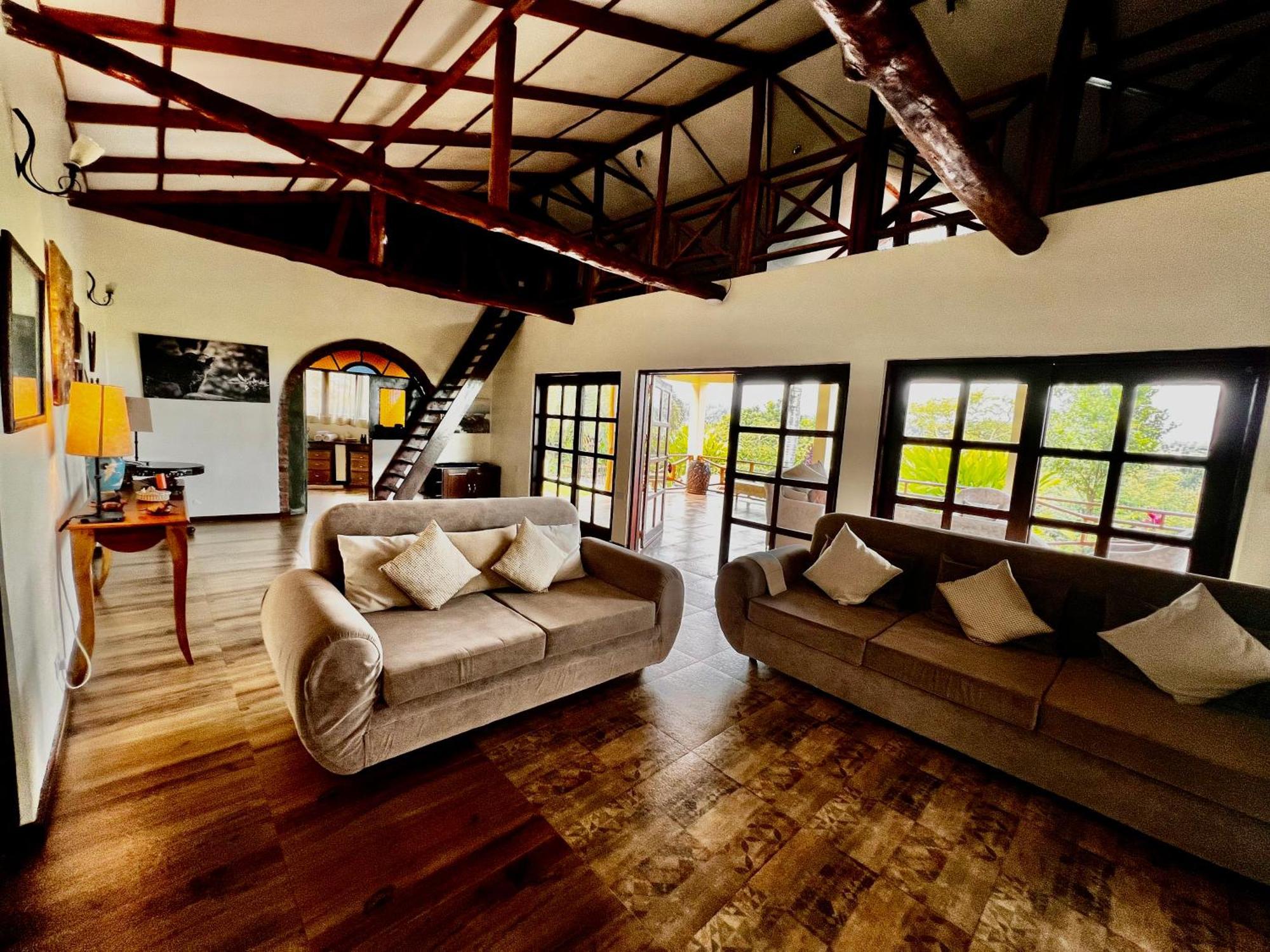 Pink Flamingo Boutique Hotel Moshi Ngoại thất bức ảnh