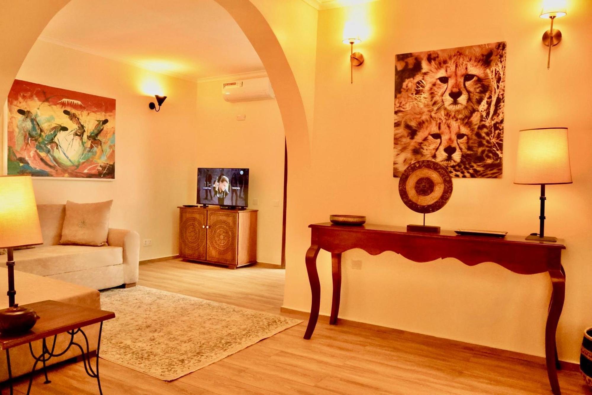 Pink Flamingo Boutique Hotel Moshi Ngoại thất bức ảnh