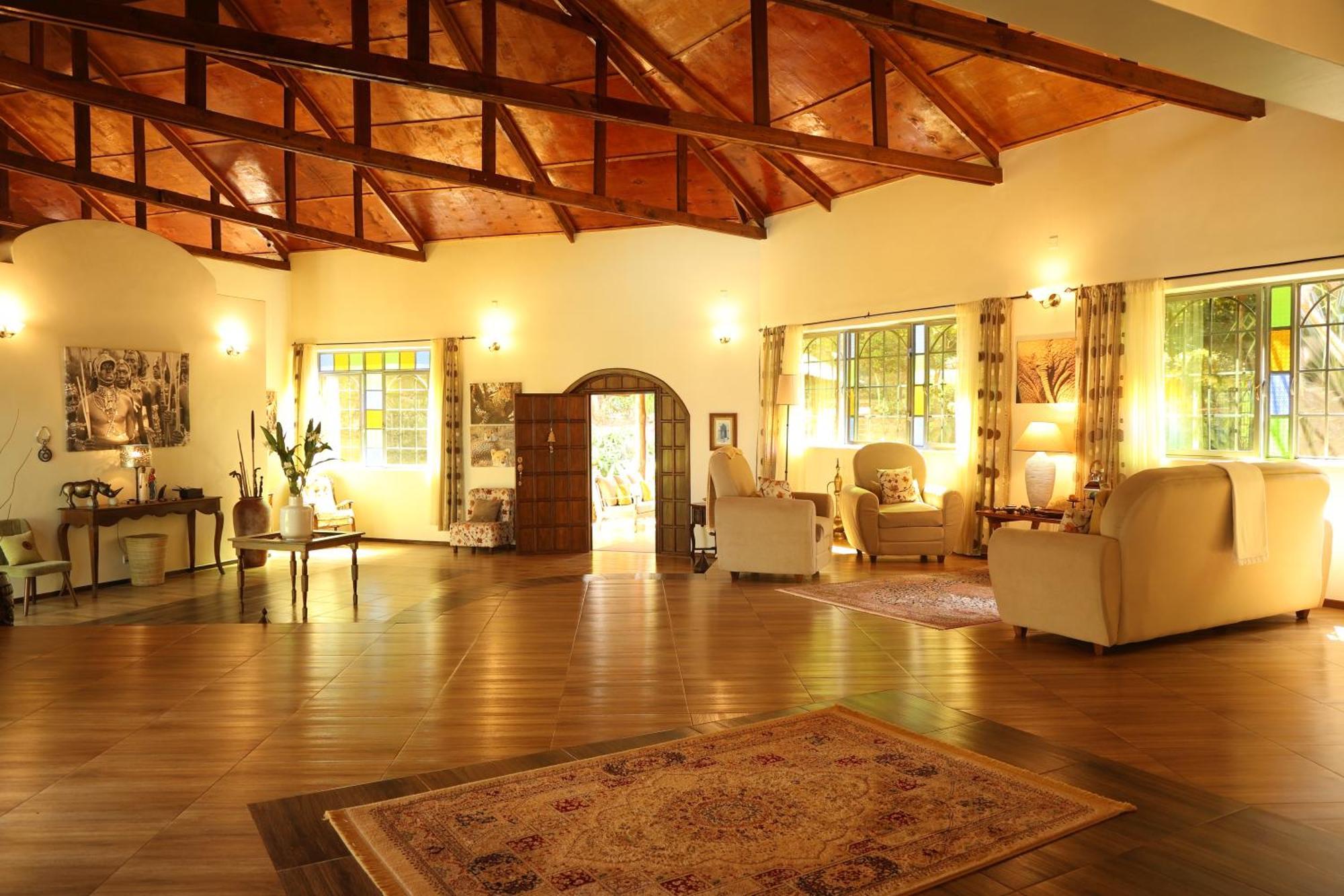 Pink Flamingo Boutique Hotel Moshi Ngoại thất bức ảnh