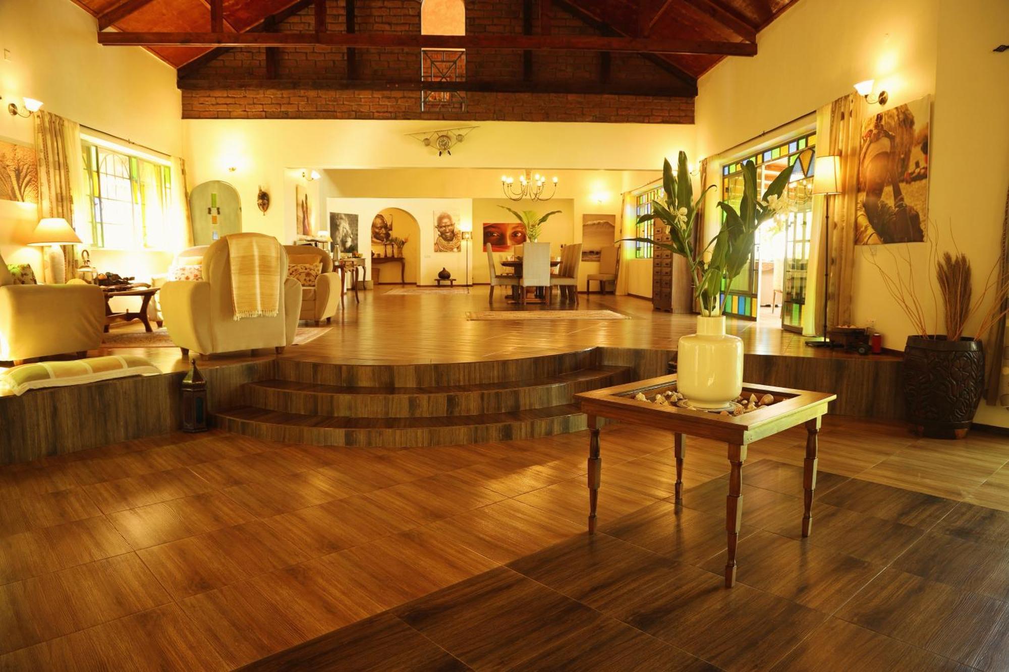 Pink Flamingo Boutique Hotel Moshi Ngoại thất bức ảnh